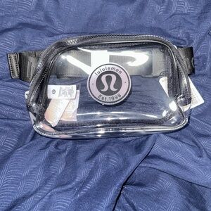 Lulu lemon everywhere belt bad color clear and black